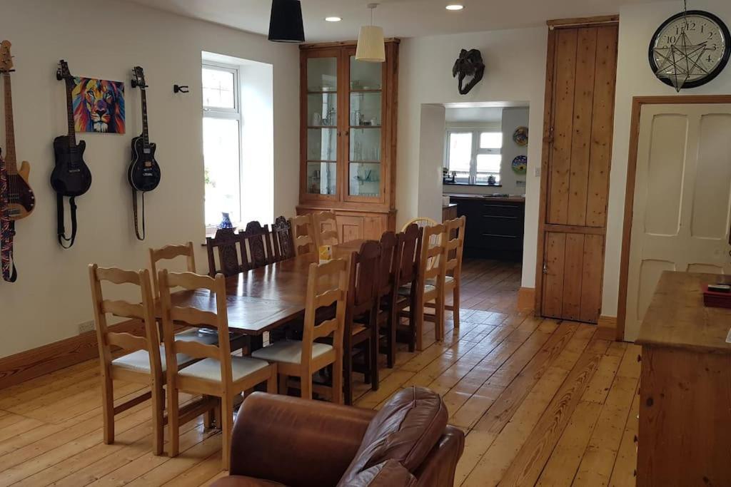 Huge 7 Bed Hse For Large Groups Close By The Beach Bude Exteriér fotografie